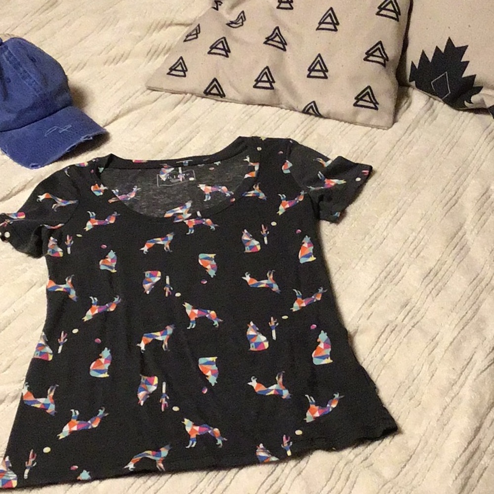 Nollie Geo wolf tee
